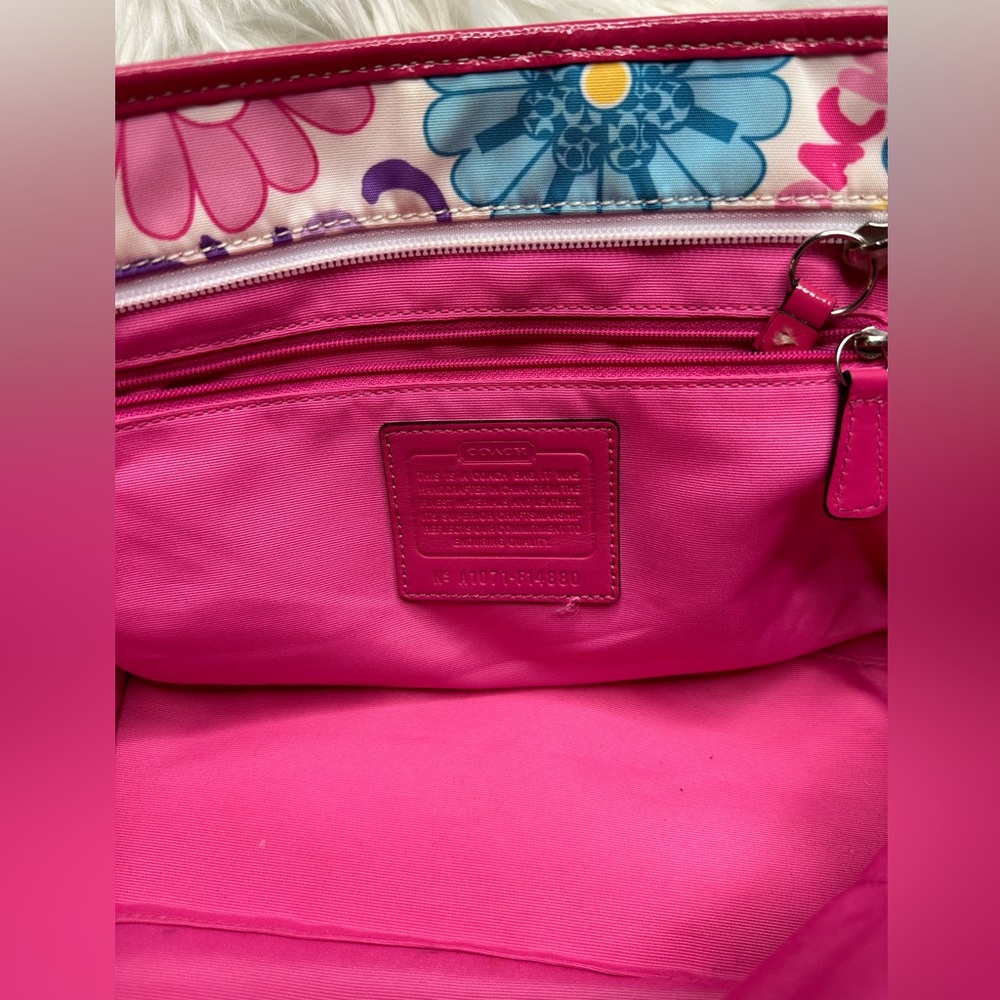 Authentic Coach medium flower tote bag - Picture 4 of 7
